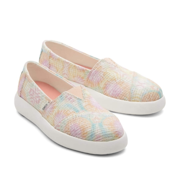 🆕Toms | Alpargata Mallow Slip On Shoes in Candy Pink Tie Dye Crochet - Picture 4 of 10